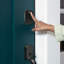 Verrou intelligent à écran tactile 2 touches avec lecteur d'empreintes digitales et Wi-Fi Yure Assure Lock de Yale-115675215-123415169