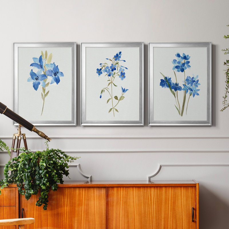 «Blue Blossom Botanical I», ensemble de 3 peintures sur toile encadrées, Toile avec cadre argenté