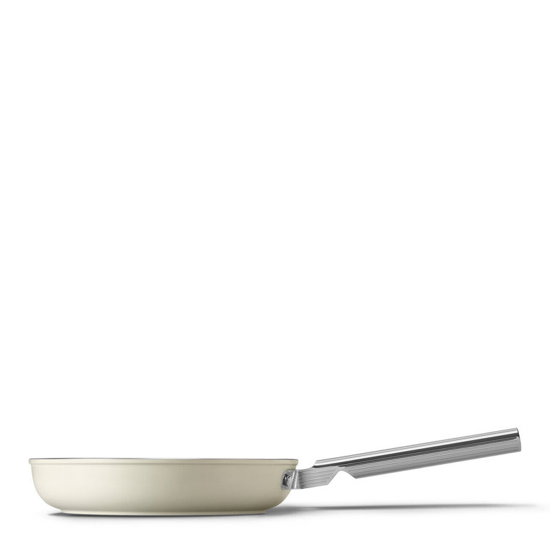 Poêle antiadhésive 24 cm Smeg