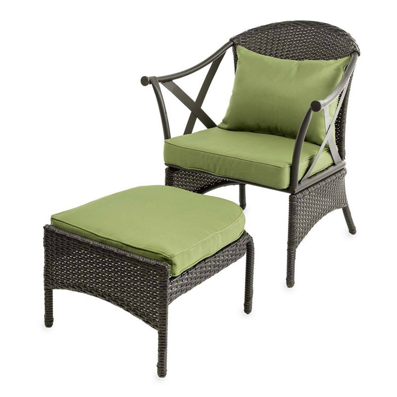 2-Person Wicker Patio Set with Light Green Cushions