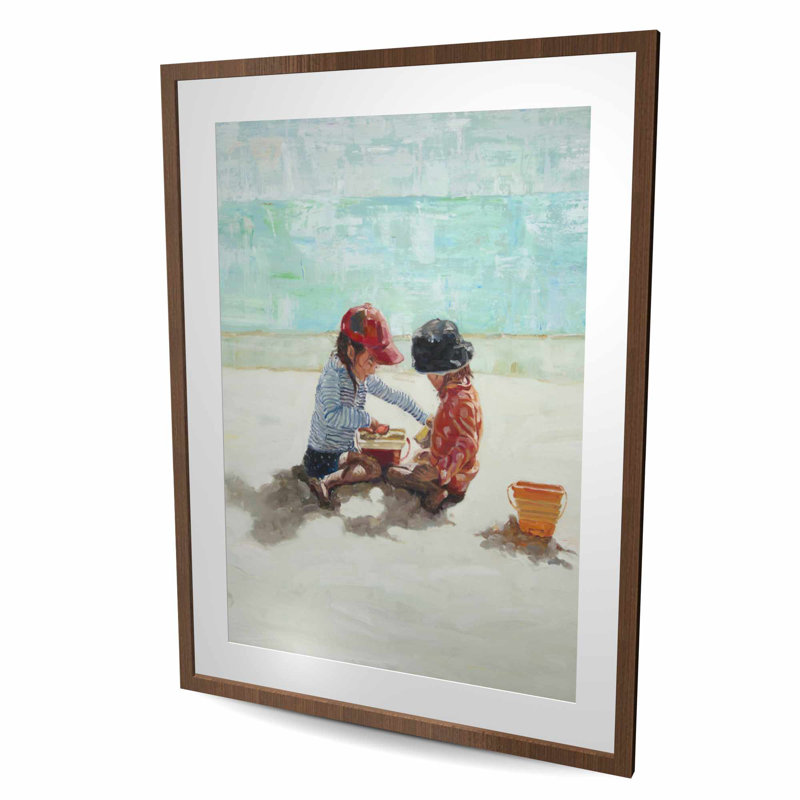 «Little Girls at the Beach - Beige Bathroom», reproduction encadrée
