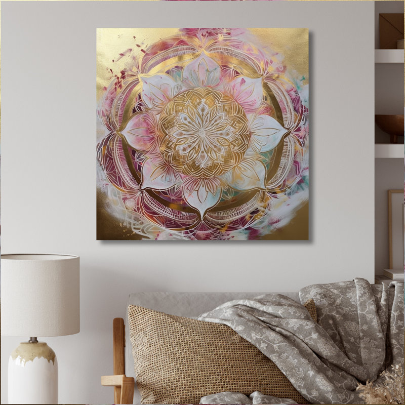 Mandala doré rose II sur toile, H 36 po x l 36 po x P 1,5 po, Toile tendue