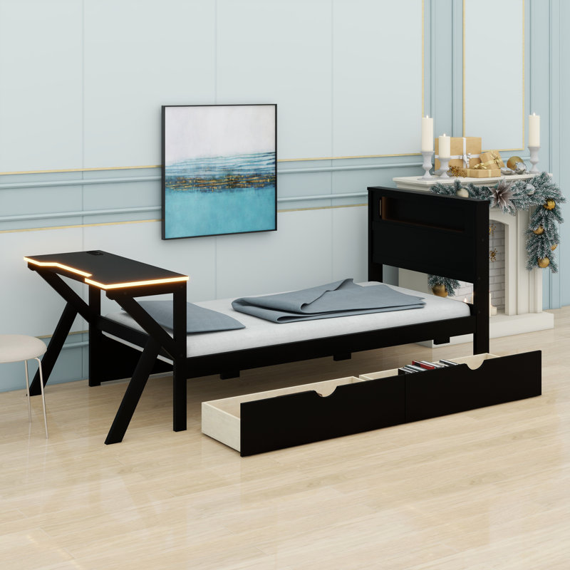 Lit plateforme en bois avec tête de lit à DEL
