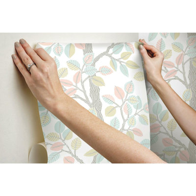 Peel & Stick Floral Roll