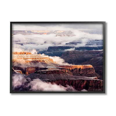 «Clouds & Mesa Scenery» encadré sur bois par Kent Burkhardsmeier