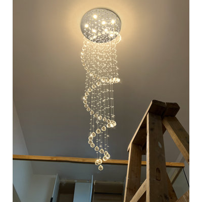Lustre moderne en cristal à intensité variable