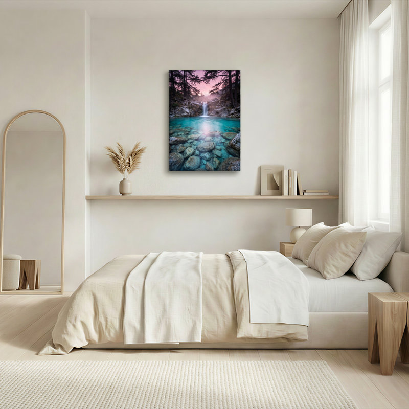 Ensemble de 1 tableau sur toile représentant une forêt avec cascade, H 18 po x l 12 po, Toile tendue