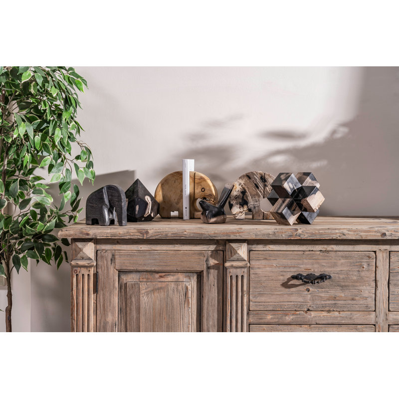 Figurines & Sculptures