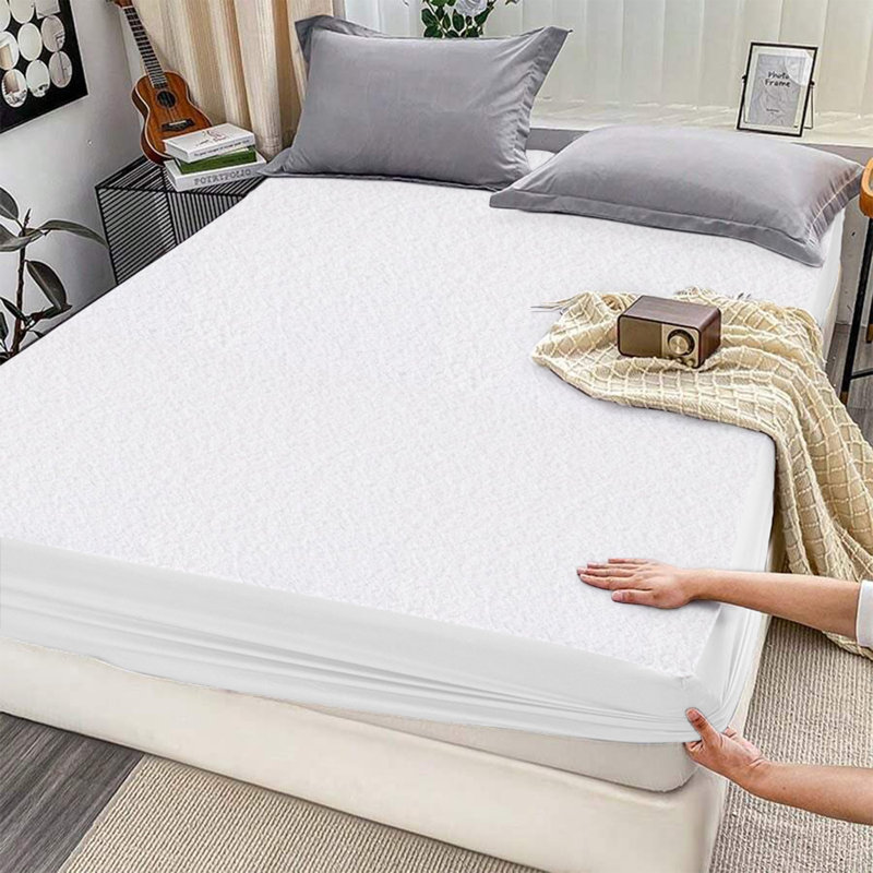 Vespera Hypoallergenic Waterproof Bed Bug Resistant Elastic Mattress Protector Mattress Protector Case Pack, Super King