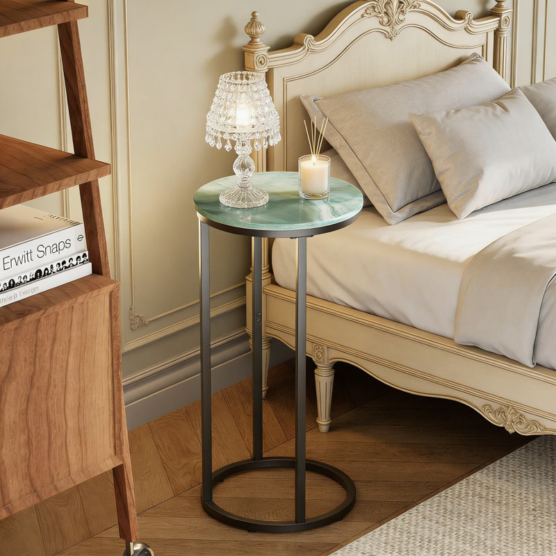 Table de bout en C avec plateau en bois rond et structure en métal robuste, table d'appoint peu encombrante pour canapé, chevet, salon et chambre à coucher