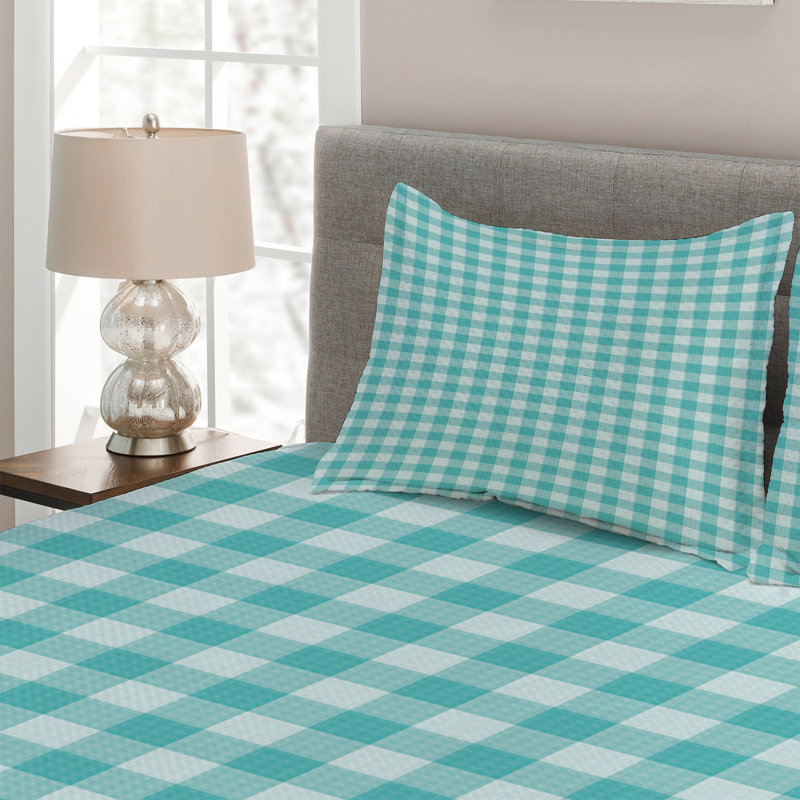 Farmhouse / Country Polyester Plaid Coverlet, King Bedspread + 2 Shams