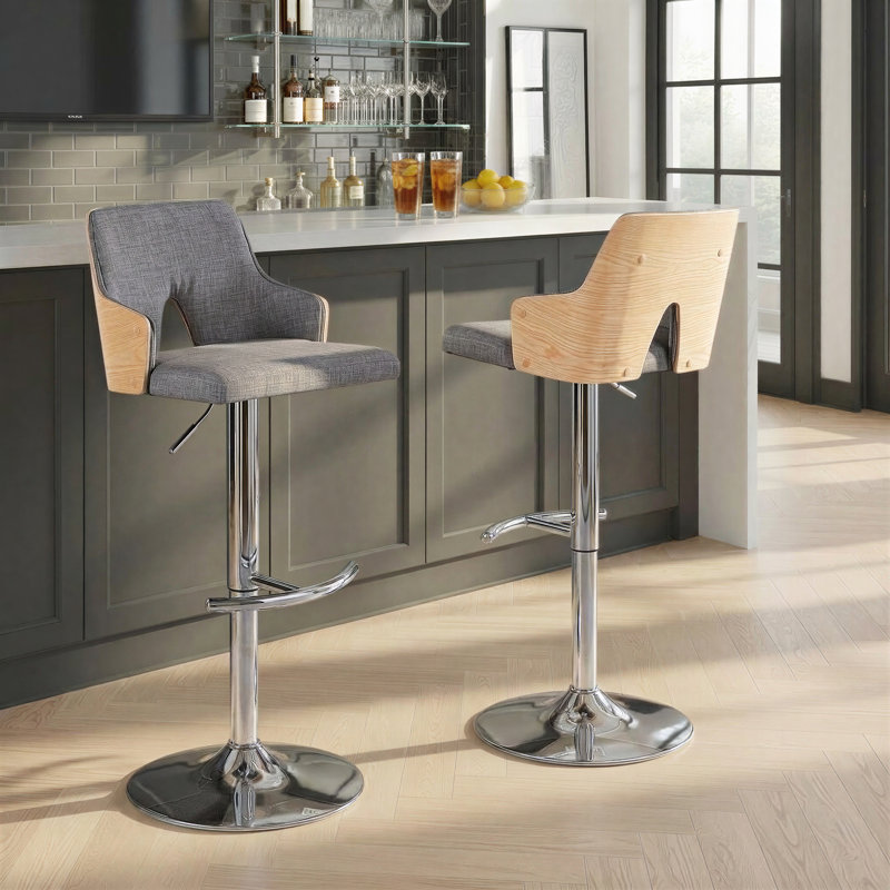 Tabouret de bar ajustable avec repose-pieds arrondi Saltram (ensemble de 2), Gris clair, Chrome / bois naturel