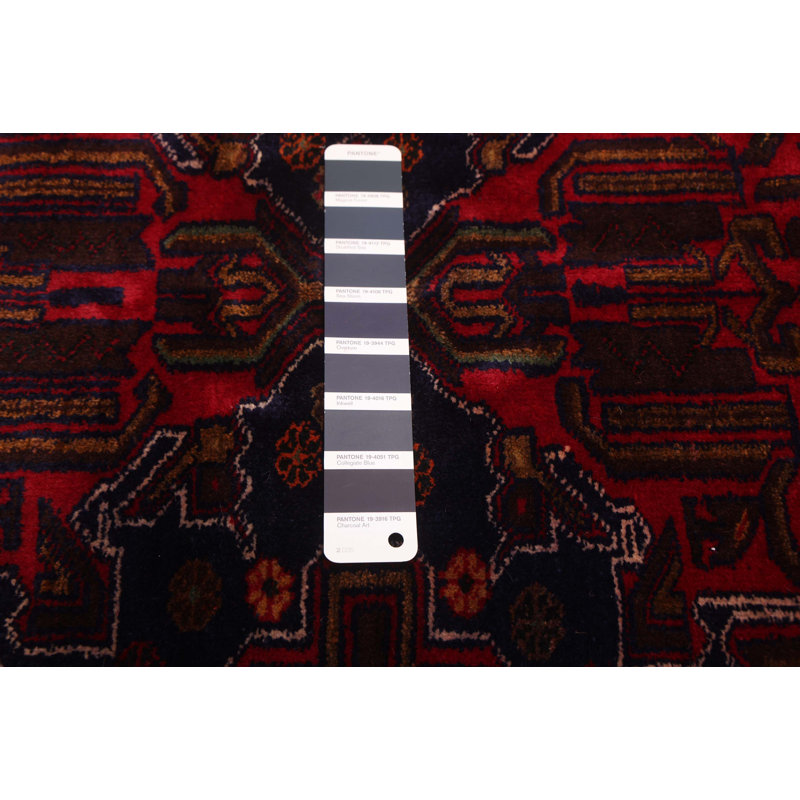 Tapis bleu marine Teimani 3 pi 7 po x 6 pi 7 po