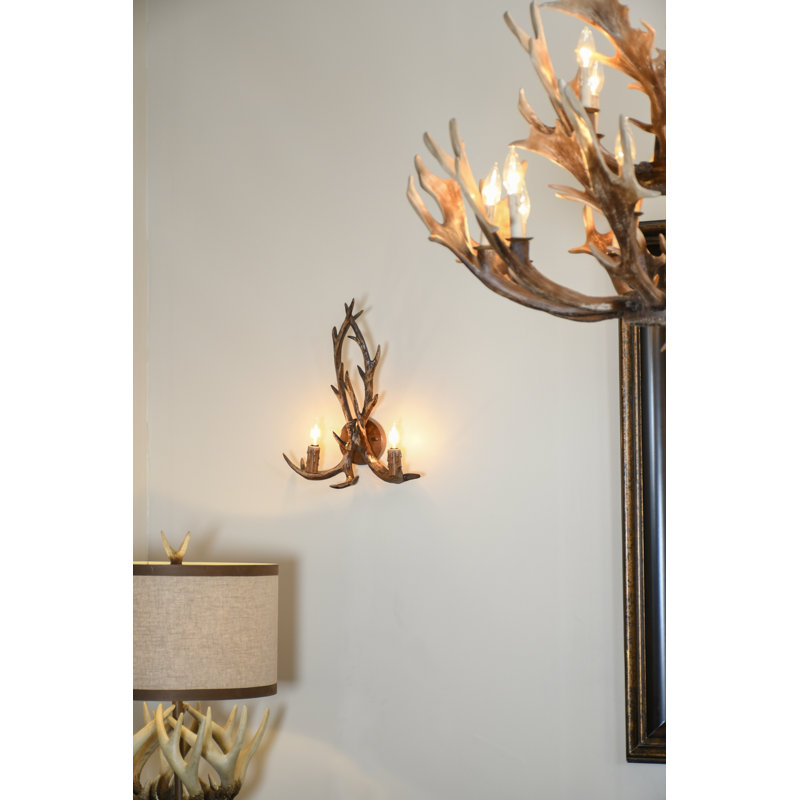 Adlington Iron Wallchiere