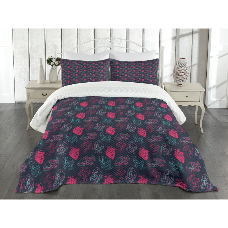 Black Quilted Queen Bedspread Set with Pillow Shams