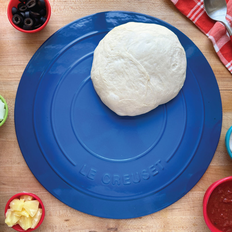 Le Creuset Stoneware Round Pizza Stone, 15", Marseille
