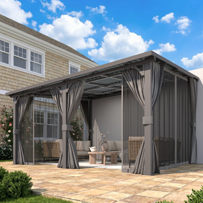 Pergola extérieure robuste en métal avec toit rigide, rideaux et moustiquaire