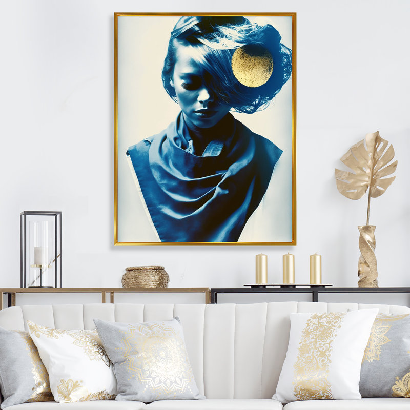 «Emiri Avant Garde», modèle en or et rétro bleu sur toile, H 20 po x l 12 po x P 1 po, Cadre flottant doré