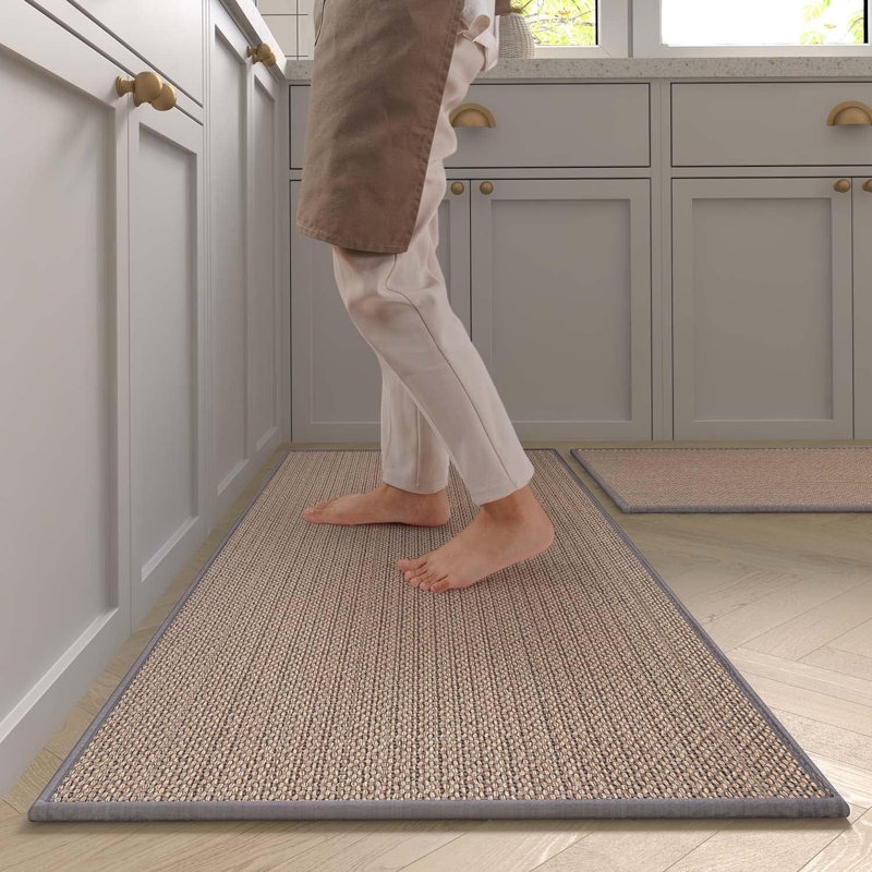 Eisa Kitchen Mat, Granny Gray
