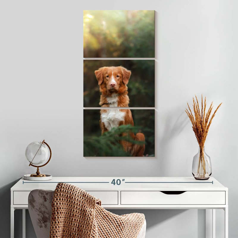 Chien retriever dans la forêt, H 32 po x l 15 po