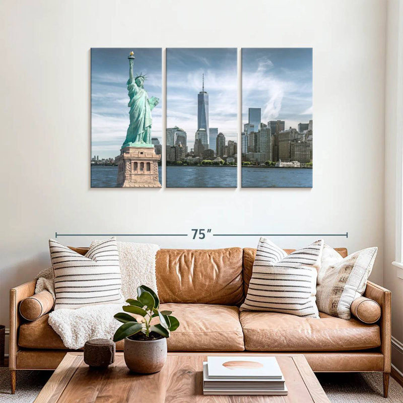 Sebbie Liberty Statue Cityscape, 36" H x 57" W
