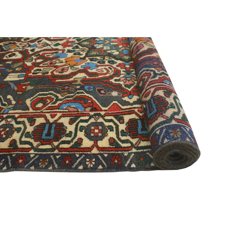 Khylar Bakhtiari Sara Blue Runner