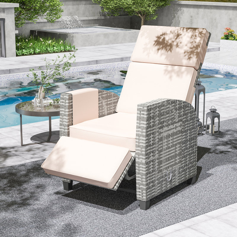 Outdoor Recliner Chair, Reclining Patio Chairs With Adjustable Backrest And Extended Footrest, Pe Rattan Patio Lounger Chair With Flip Side Table
