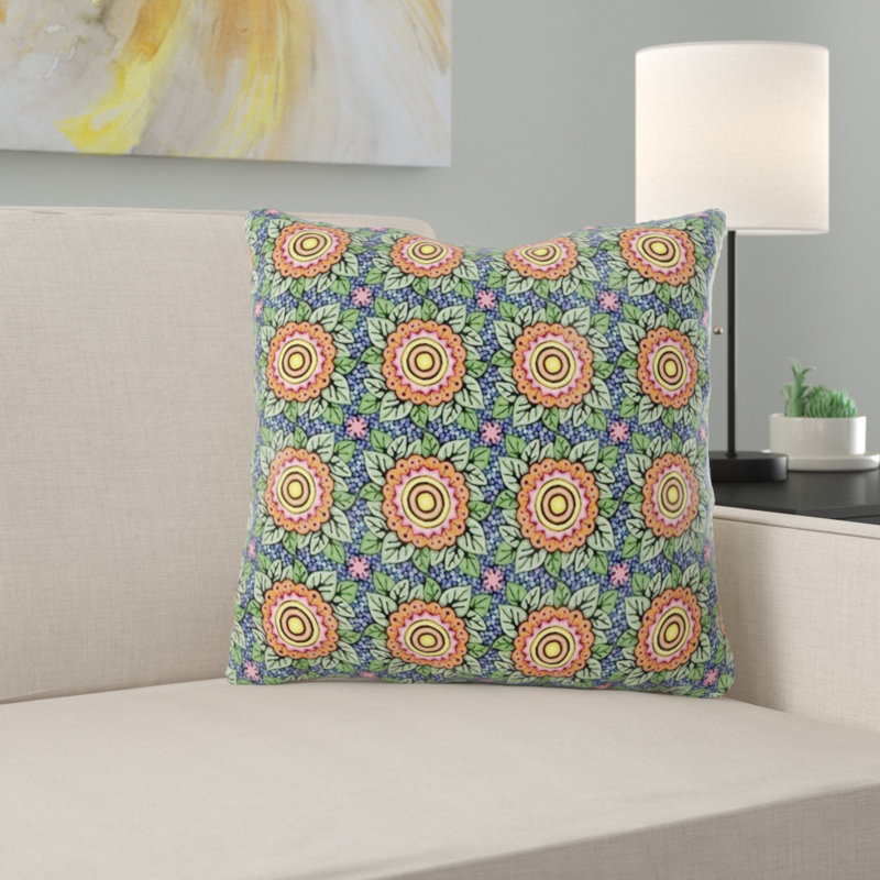 Coussin mosaïque, Intérieur