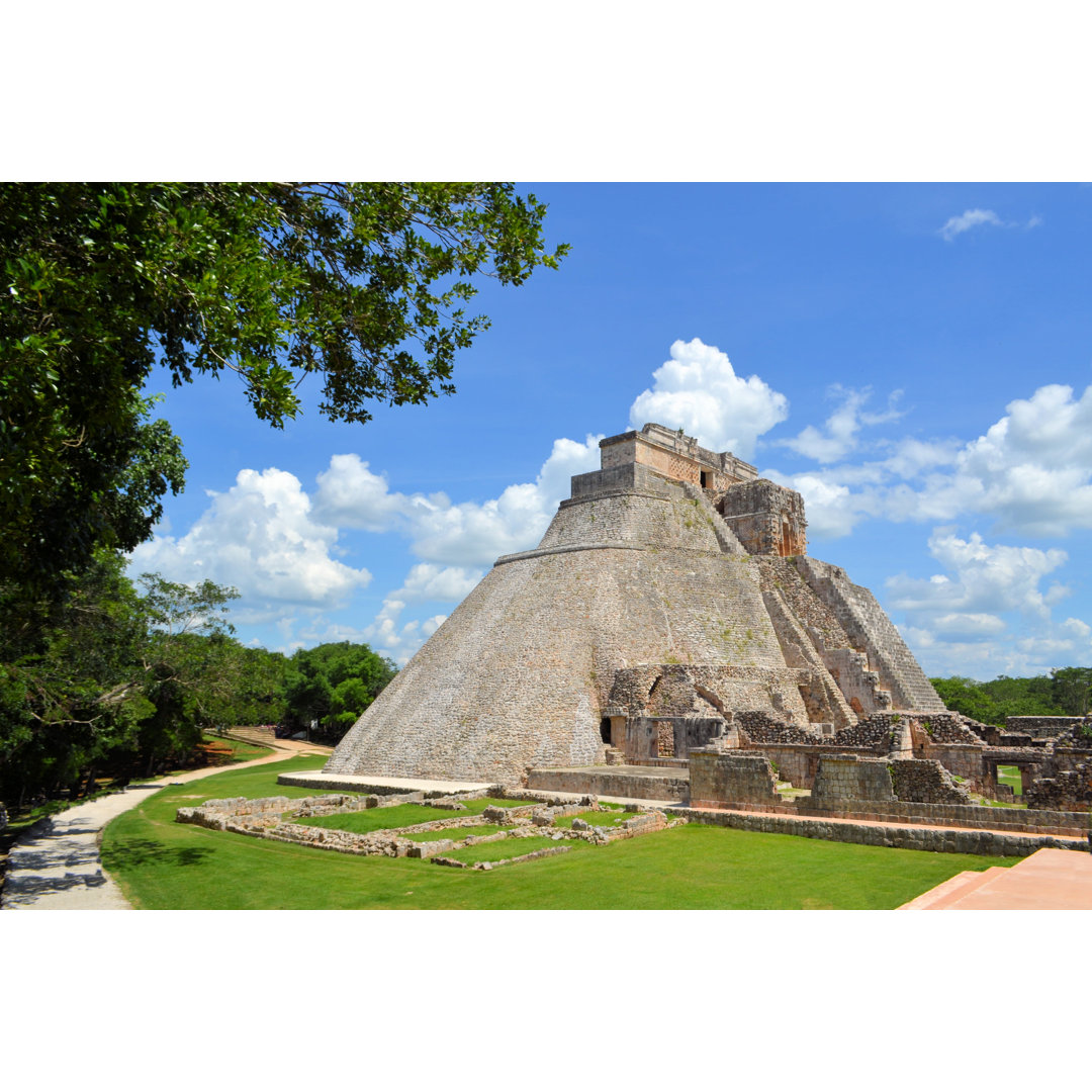 Anicent Maya Pyramide von Flocu - Druck