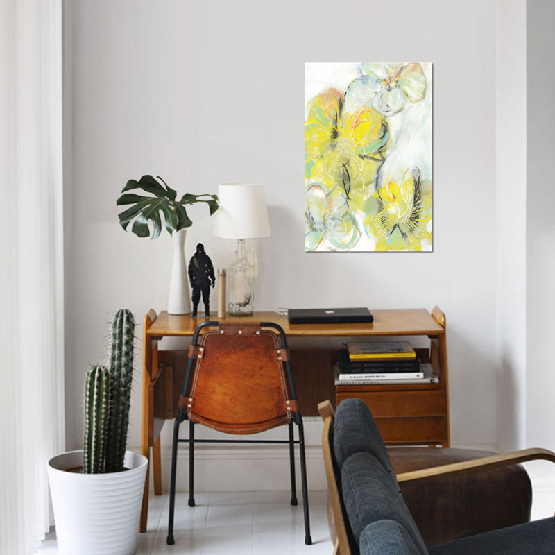 « yellow floral abstract ii », impression sur toile, H 26 po x l 18 po x P 1,5 po, Toile tendue, Pas de tapis