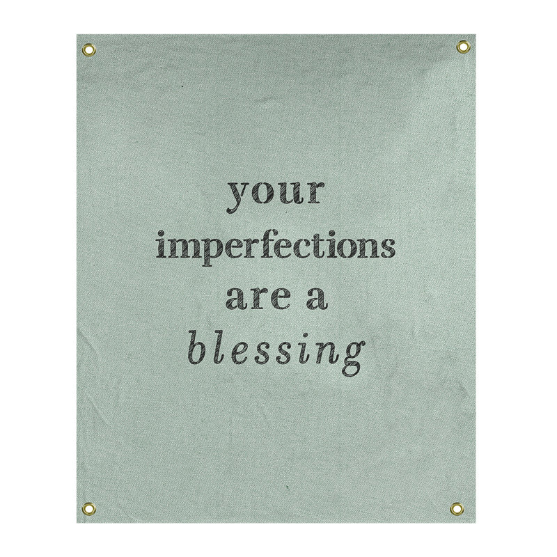 Tapisserie citation d’imperfections écrites en polyester, H 59 pi x l 50 po, Vert / Noir