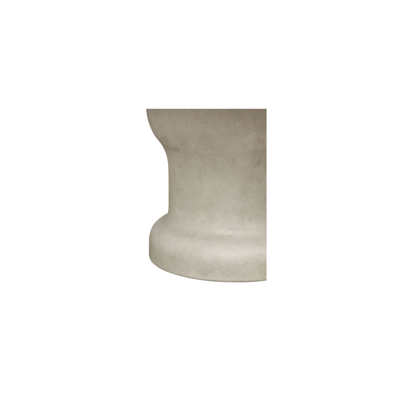 Magnolia Outdoor Round Dining Table