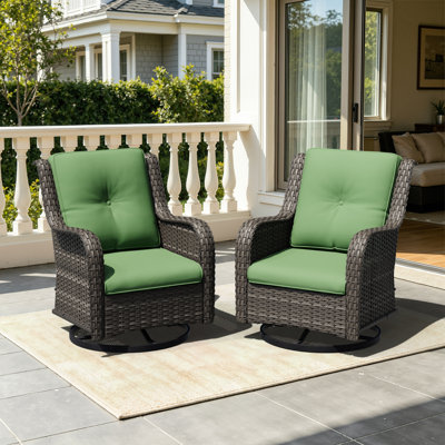 Dunecrest Patio Wicker Swivel Rocking Chairs with Cushions（Set of 2）