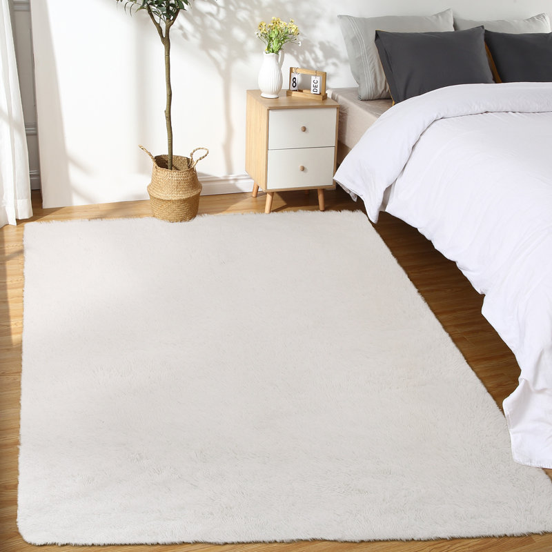 Seref Faux Fur Indoor Rug, Rectangle 8' x 10'