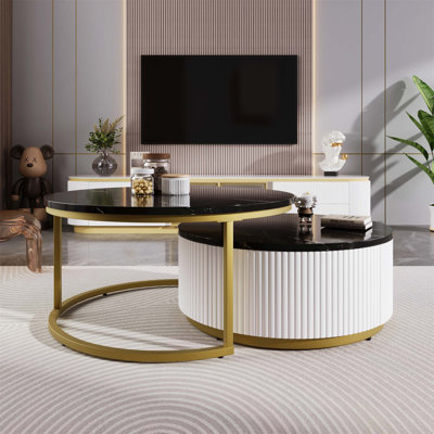 Table basse moderne et gigogne avec design cannelé et tiroir, finition noire et dorée, idéale pour les espaces de vie élégants et fonctionnels.