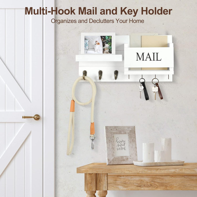 Organisateur de courrier mural - Porte-clés avec tablette avec porte-lettres et crochets pour décor de maison de campagne - Couloir en bois rustique avec quincaillerie de fixation (16,5 po x 9,1 po x 3,4 po) (blanc)