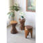 Table d'appoint en forme de sablier en bois de paulownia avec base en mosaïque texturée, design sculptural compact pour des intérieurs modernes et éclectiques.