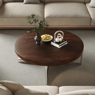 Table basse minimaliste avec charme rétro