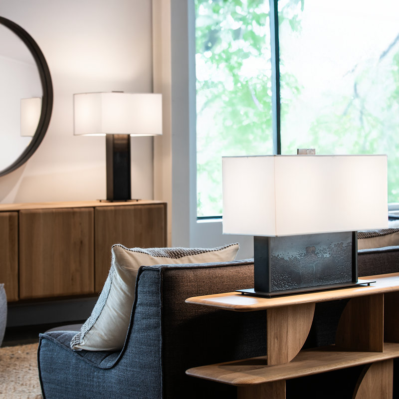 Horizon Console Lamp, Black