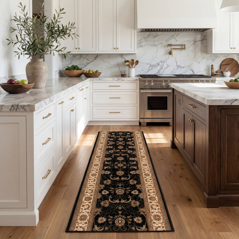 Aqila Oriental Indoor Rug, Runner 2'8" x 20'