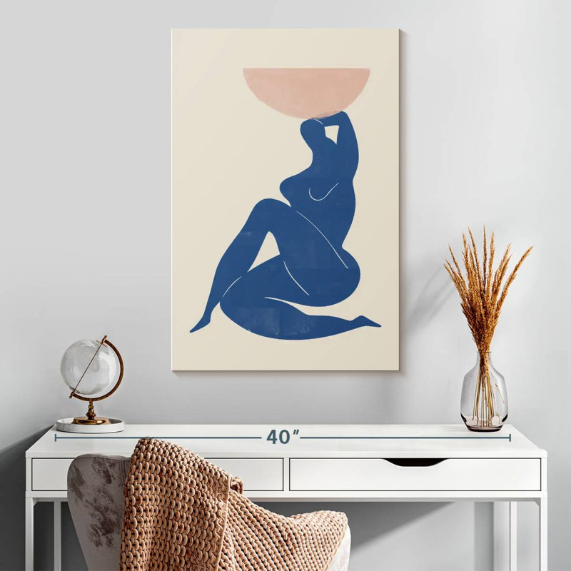 Leisha, femme abstraite avec vase, H 30 po x l 20 po