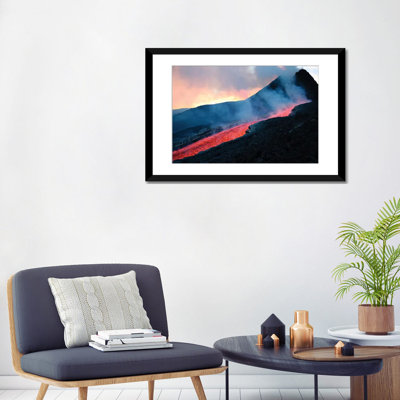 «La lave s'écoule de la base de Hornito pendant l'éruption du volcan Etna, Sicile, Italie II», reproduction de photo sur toile