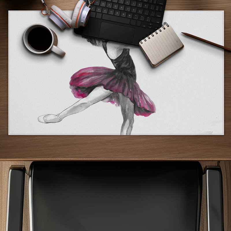 Small pink ballerina - 14.00"x24.25" Desk mat