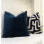 Housse de coussin en velours bleu marine-113459193