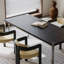 Ensembles de table de salle à manger en bois massif avec conception stable.-109870657