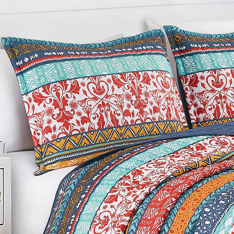 Amara Boho Floral Red/Yellow/White Quilt Set, Queen Quilt + 2 Standard Shams