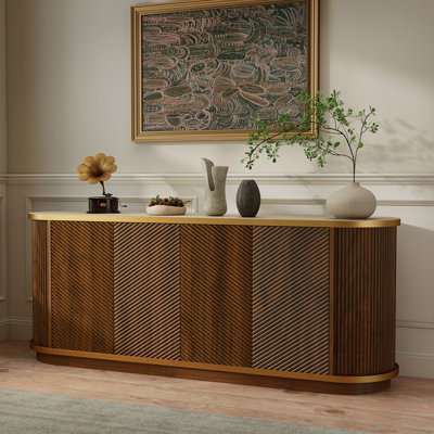 Buffet de 63 po en diagonale cannelée avec rangement, meuble télé à 4 portes en noyer avec garniture dorée, console en faux travertin crème, armoire moderne pour salle à manger, salon, noyer