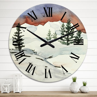 Sapins sur une montagne enneigée - Horloge murale traditionnelle