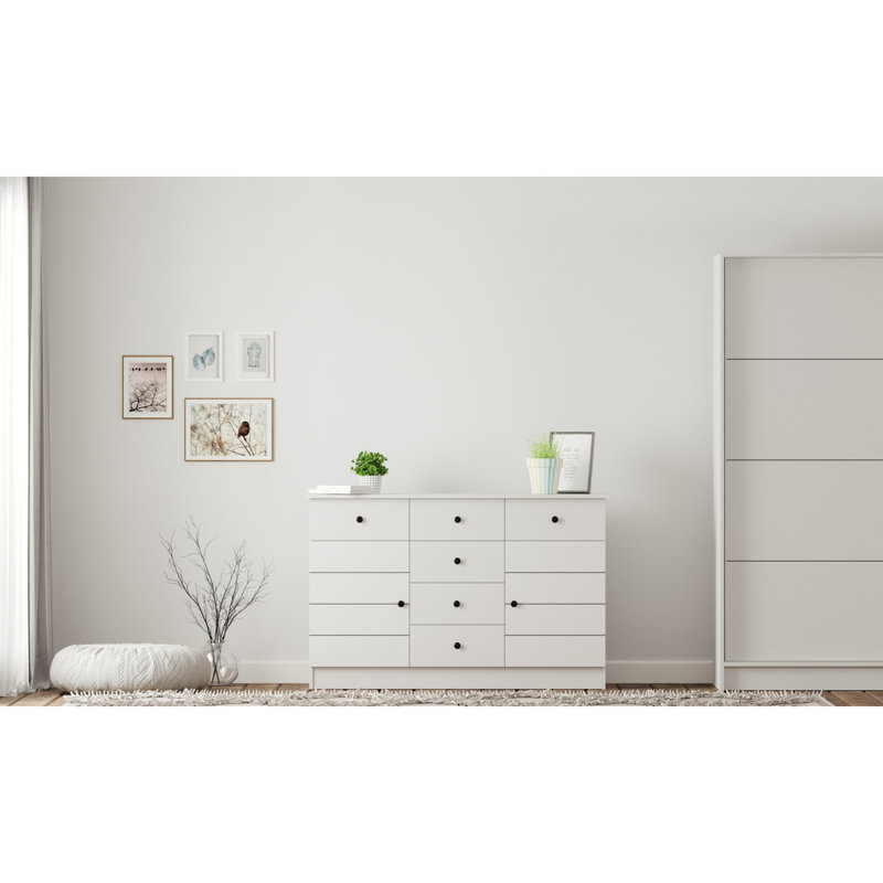 Ishrat 6 - Drawer Standard Accent Chest