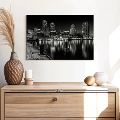 Sir Pier Boston Fan Pier Park la nuit